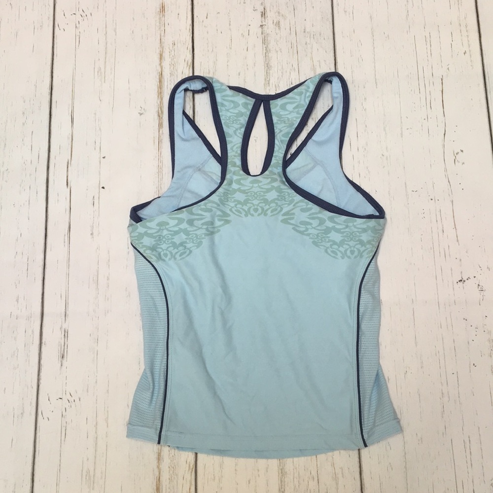 Nike Fit Dry workout tank - Picture 2 of 3